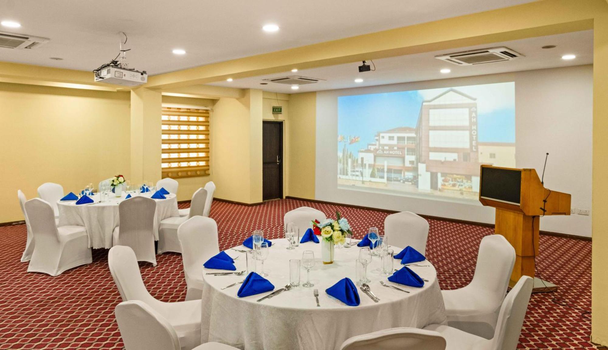 Ah Hotel And Conferences Madina Exterior photo